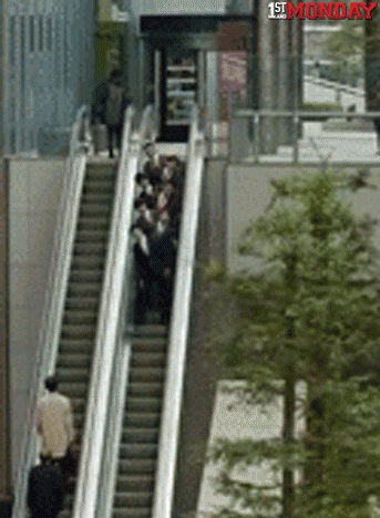 ezgif.com-gif-maker (1)