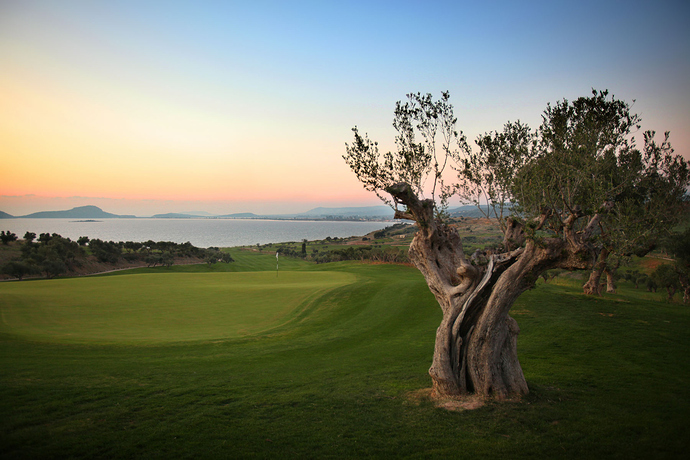 costa-navarino-bay-Hole-6.jpg