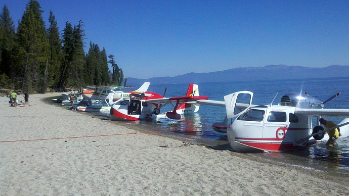 4705.labor day splash in picnic.jpg