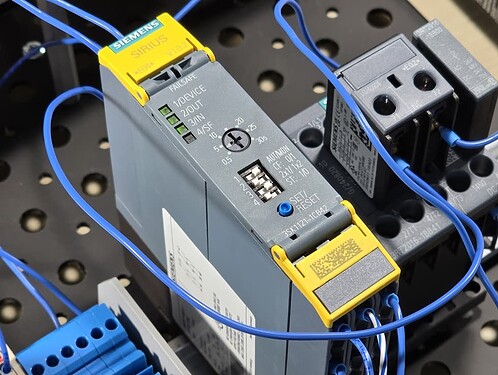 Figure 2: Image of a Siemens SURIUS 3SK1121-1CB42 on the author’s workbench.