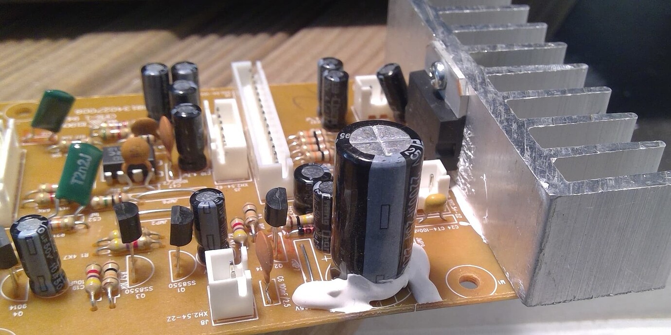 Capacitor with white leakage Capacitors Electronic Component and