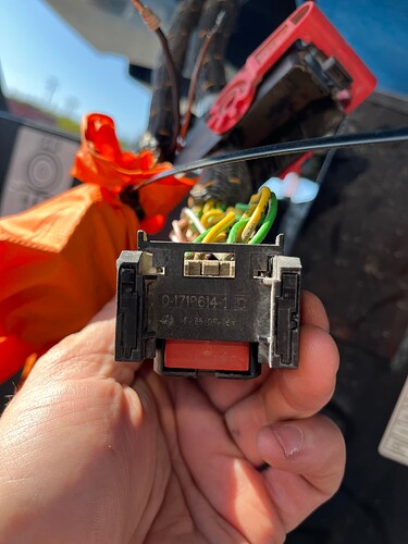 big connector1