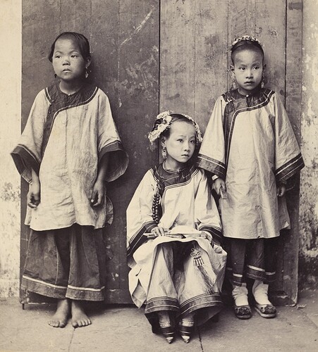Three chinese girls 1903