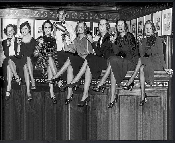 Women aboard SS Manhattan 5th December 1933