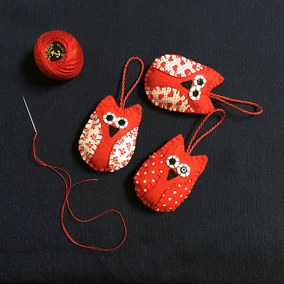 7352999-3-Handmade-Christmas-Owl-Felt-Ornaments-0