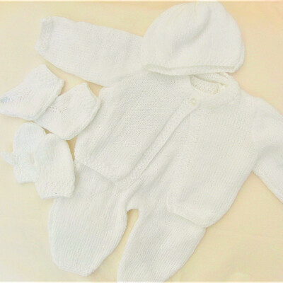 5 Piece Pram Set for a Premature Baby 1