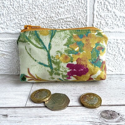 PUR332 Abstract blossom purse