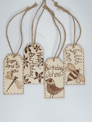 Wooden gift tags with pyrography nature design 18