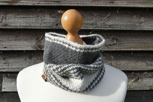 grey and white cowl main small