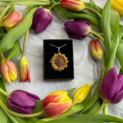 Sunflower necklace for JJ (642 × 642 px)