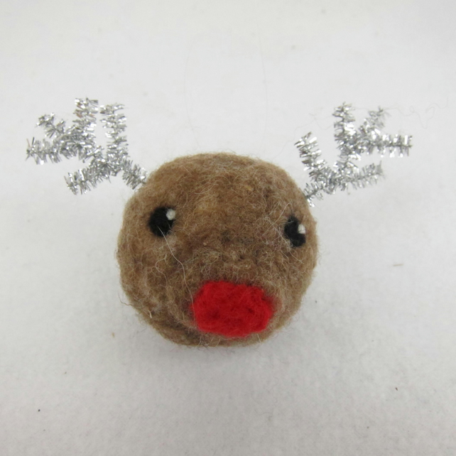 7294358-Needle-felted-reindeer-bauble-0