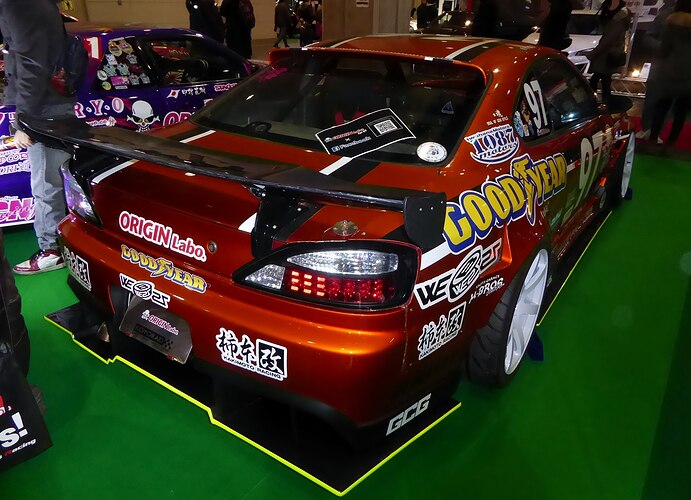 2000px-OSAKA_AUTO_MESSE_2015_(365)_-_ORIGIN_Labo._D1GP_Teramachi-Goh