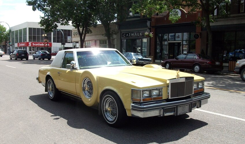 1978_Cadillac_Seville_Opera_(4799257759)