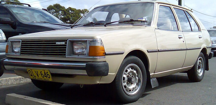 1979-1980_Mazda_323_(FA4TS)_1.4_hatchback_05