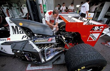 McLaren MP4/9