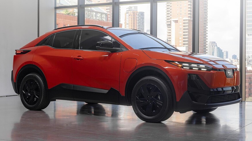 2025subaruunchartedinorangefrontthreequarters