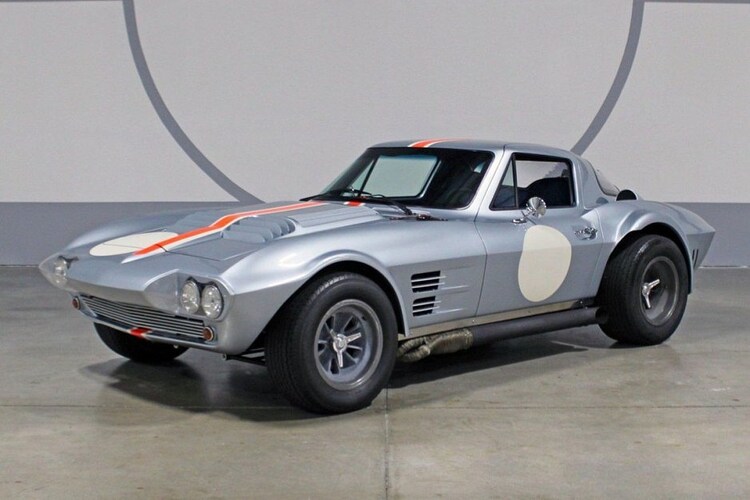 1963_chevrolet_corvette-coupe_147745047-99482