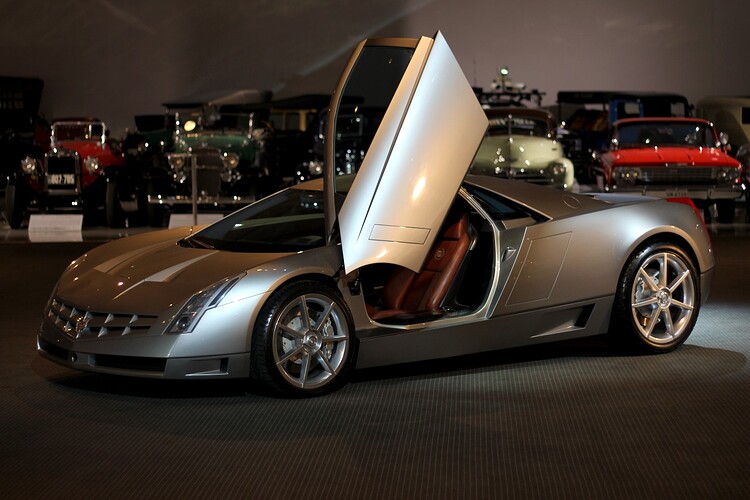 2002_Cadillac_Cien5-1280x1280