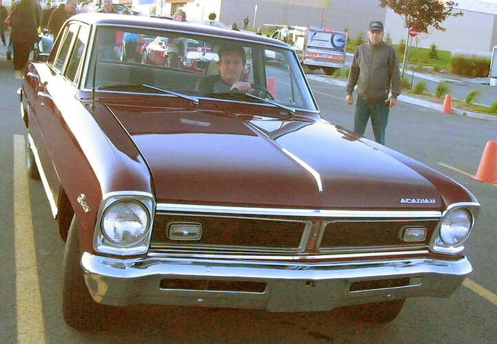 '67_Acadian_Canso_(Les_chauds_vendredis_'11)