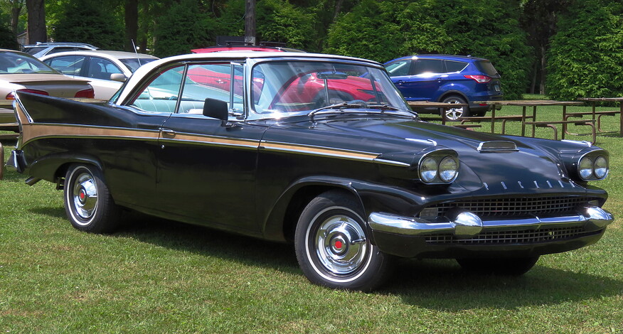 1958_Packard_Hardtop,front_right(2023_ARMCO_Park_Wheels_of_Steel_Car_Cruise)