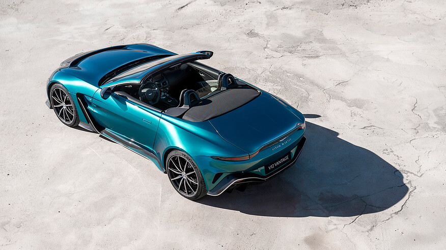 2023-Aston-Martin-V12-Vantage-Roadster-005-1080
