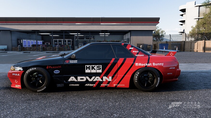 FH5 Advan RB R32 3