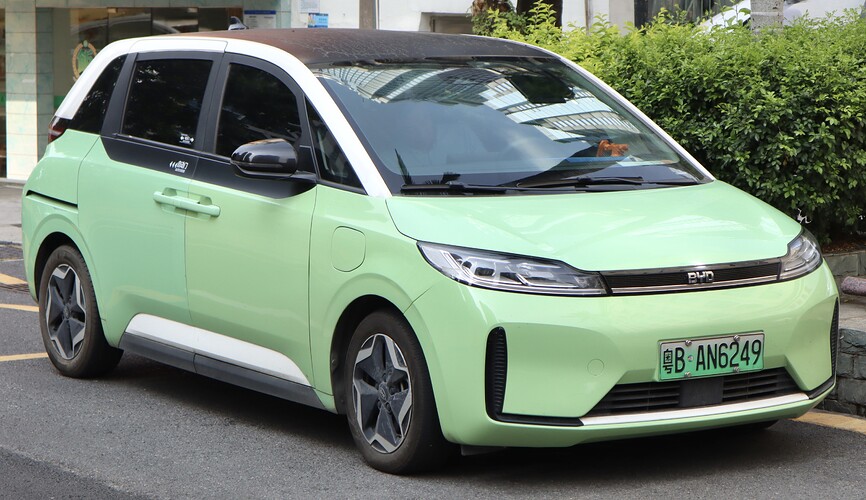 2020_BYD_D1_(front)