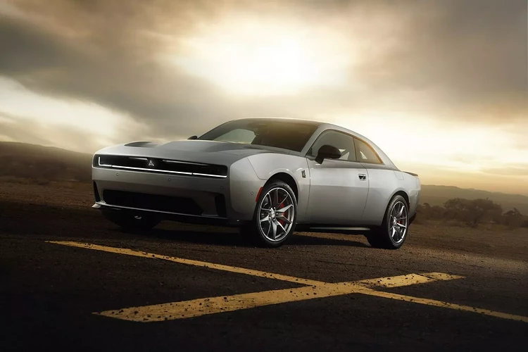 2024-Dodge-Charger-Daytona-Scat-Pack-806-2-1536x1024