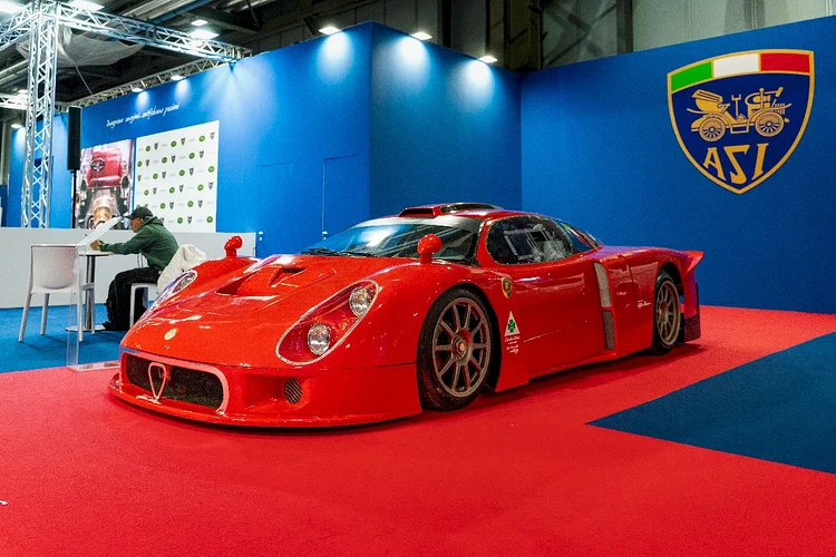 stand-ASI-MCM-CC-133-V-8-Alfa-Romeo1-NR-2