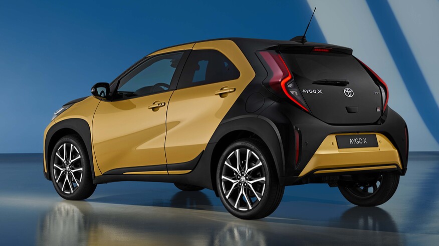 2025 AYGO X GR SPORT_002