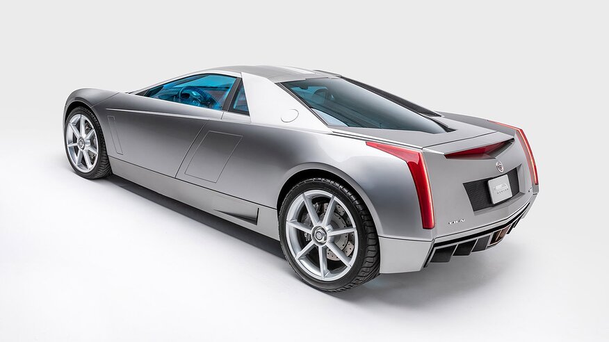 2002-Cadillac-Cien_0006_TED_2090