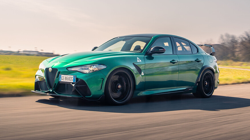 topgear_-_alfa_giulia_gta-m007