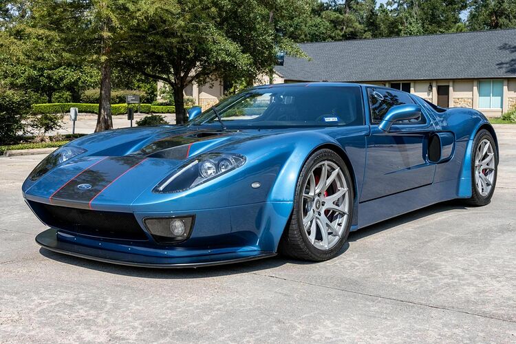 Superlite-GT-R-1