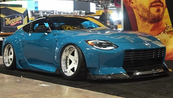 someone-call-911-this-2023-nissan-z-with-streethunter-body-kit-is-killing-it-at-sema-202756-7
