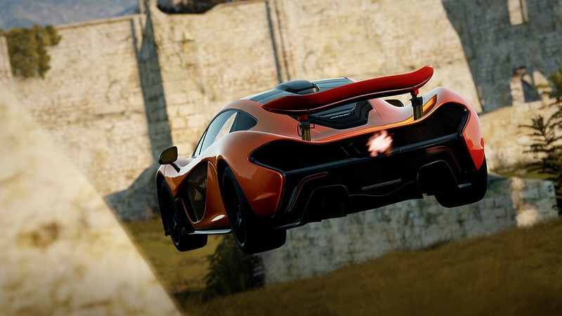 2013 McLaren P1