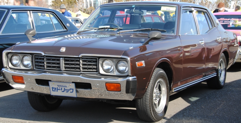 Nissan-Cedric330