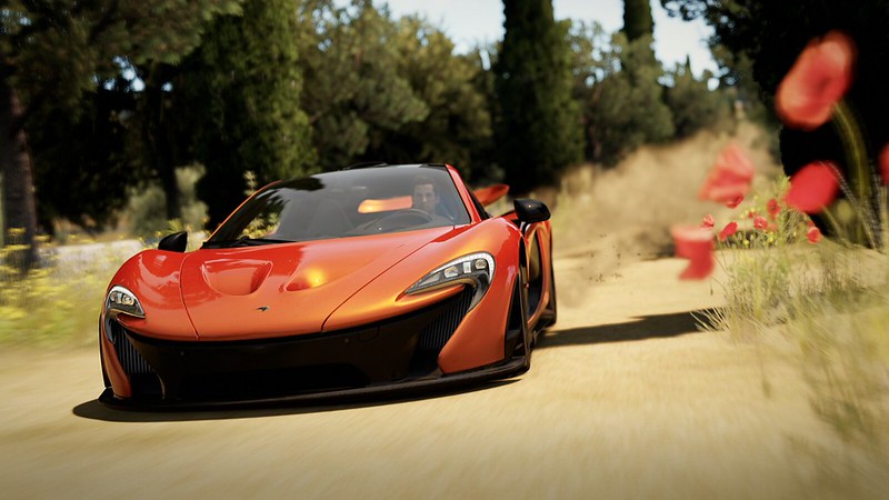 2013 McLaren P1