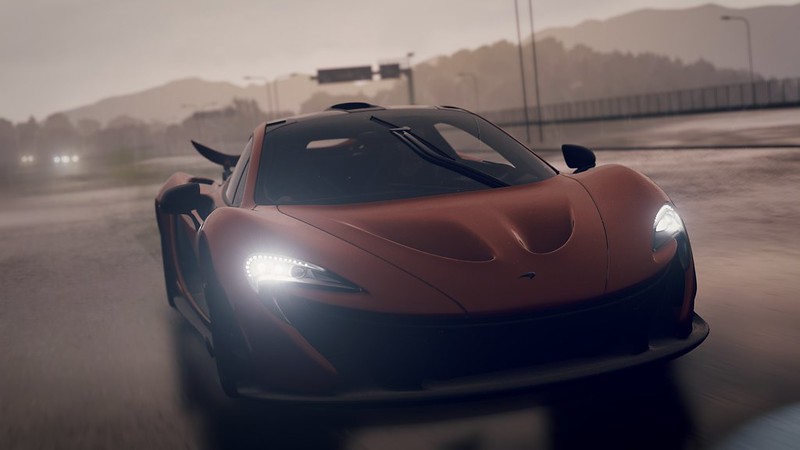 2013 McLaren P1