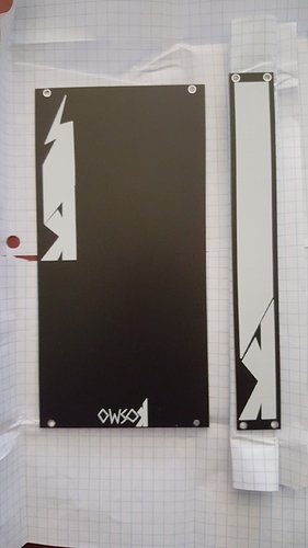 1588716735412281553845