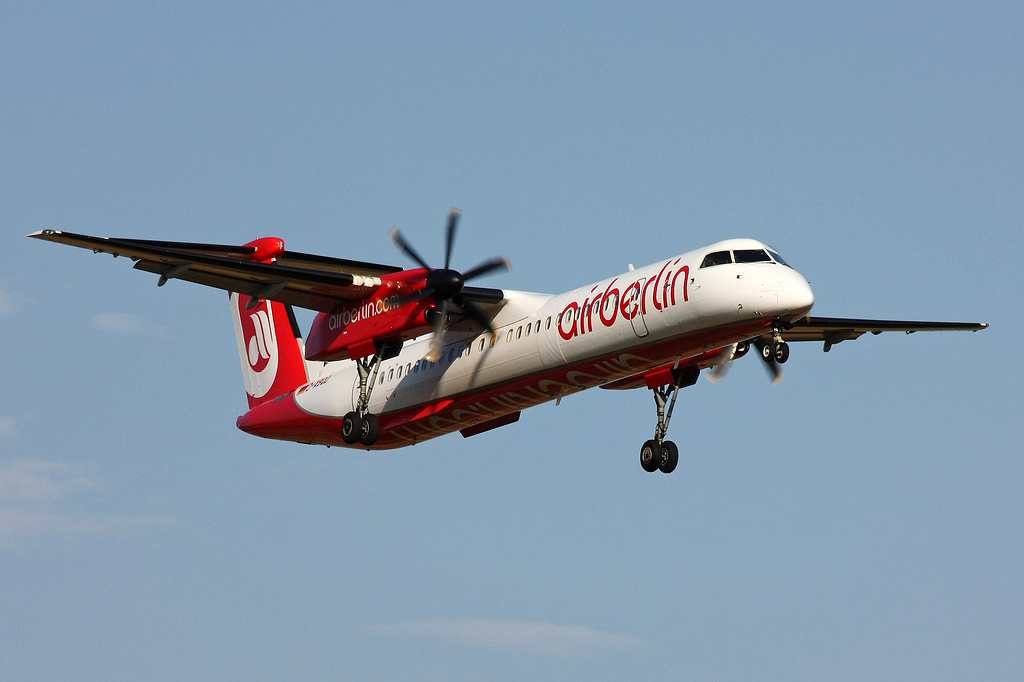 Dash 8-Q400 (and variants family) - Features - Infinite
