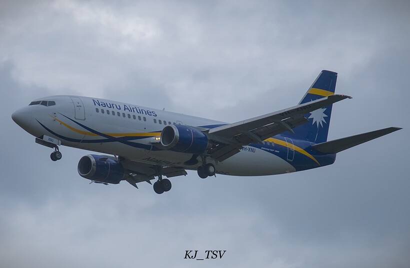 7373