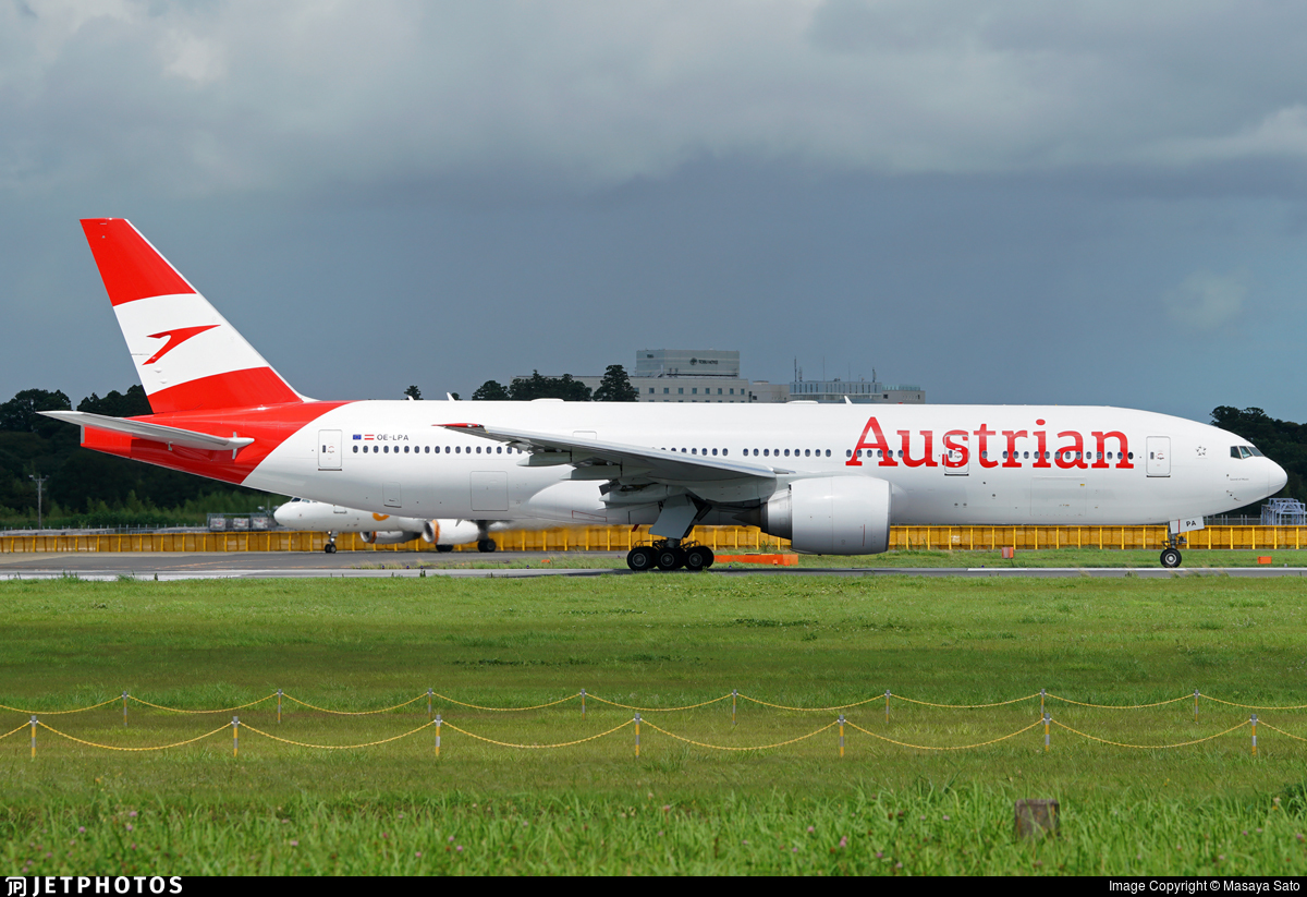 Austrian B777-200 1/200 モデルプレーン Amazon.com: Inflight200 1:200 Austrian Airlines Boeing 777