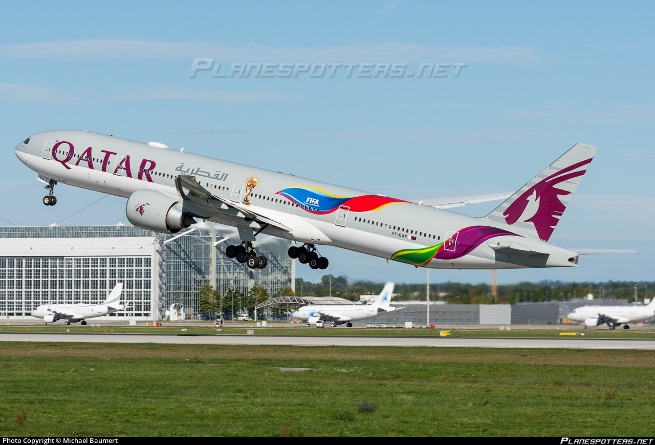 Qatar Airways / 777-300ER / FIFA 2022 World Cup Livery