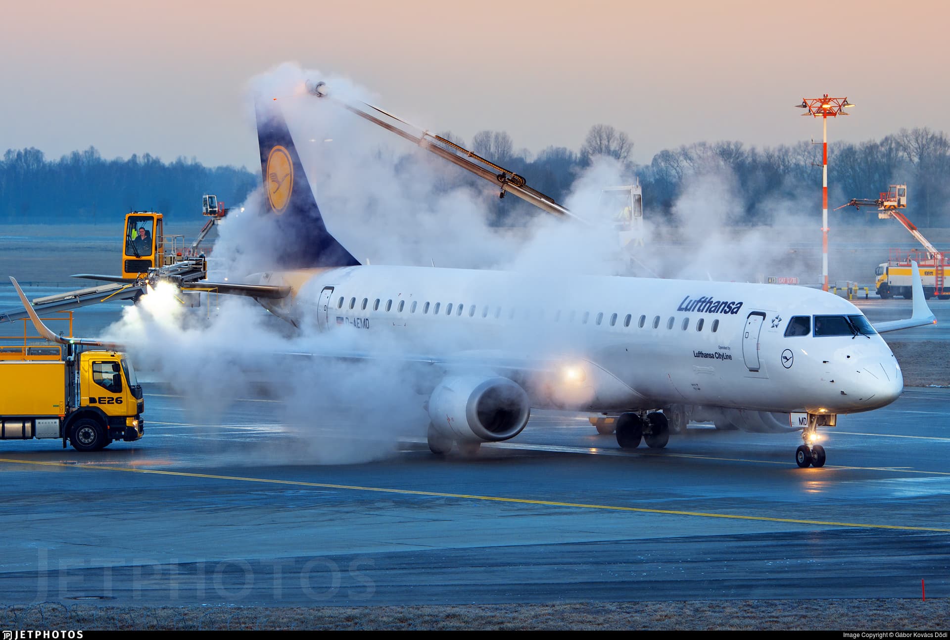 Lufthansa Regional / CityLine E190 - Page 2 - Features