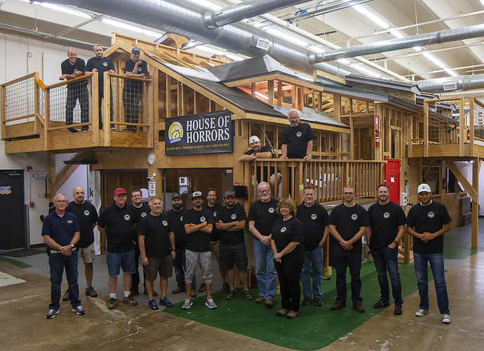 InterNACHI® June 2018 5-Day Class Photo (B) [Low-Res].jpg