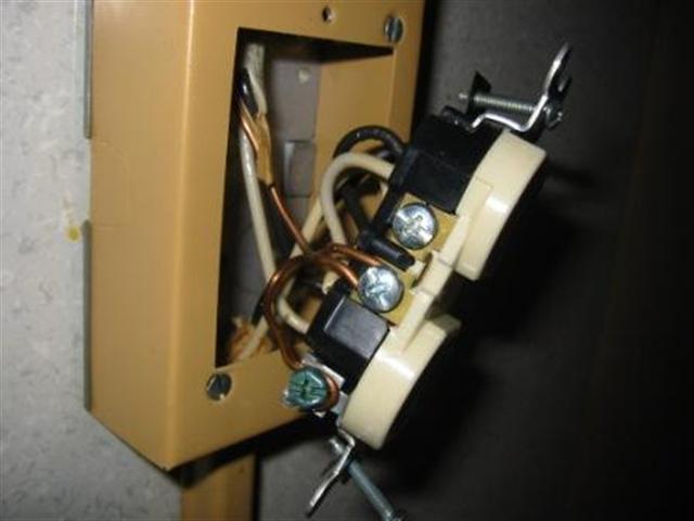 BOOTLEG GROUND1 (Small).jpg