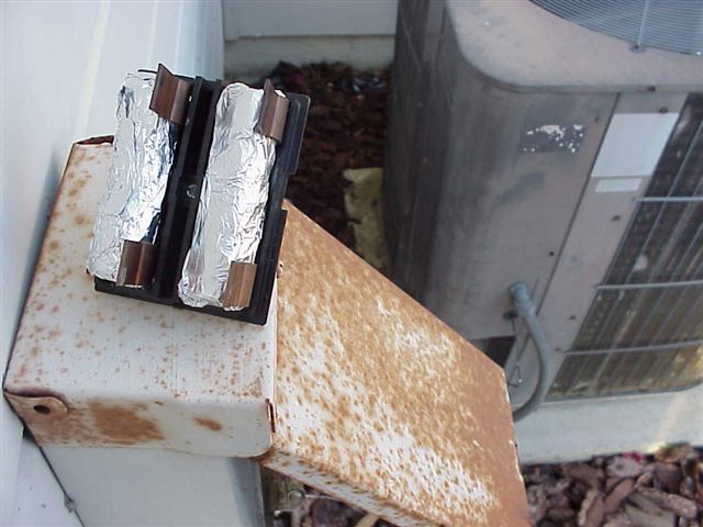 Electrical Disconnect Aluminum Foil on Fuses.jpg