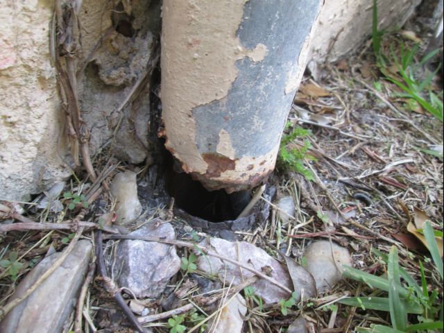 86-damaged feed pipe.JPG