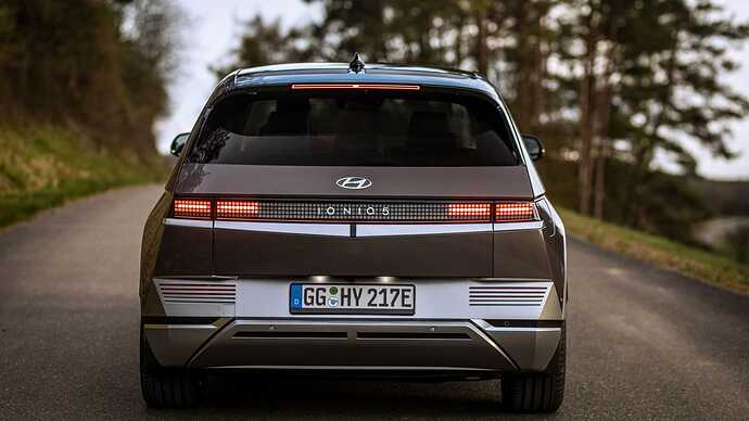 c-_hyundai_motor_gmbh_ioniq5_282