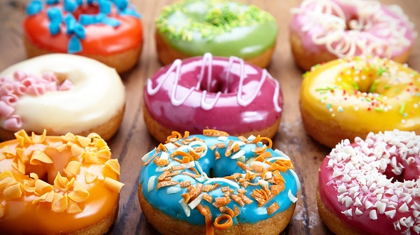 2016-05-31-1464712425-4101817-donut_day_deals_and_freebies
